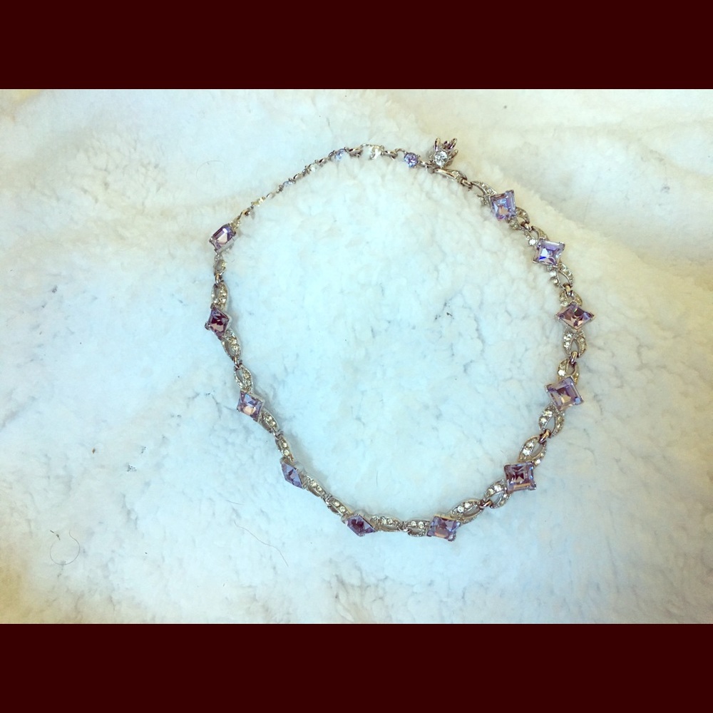 Costume jewelry choker